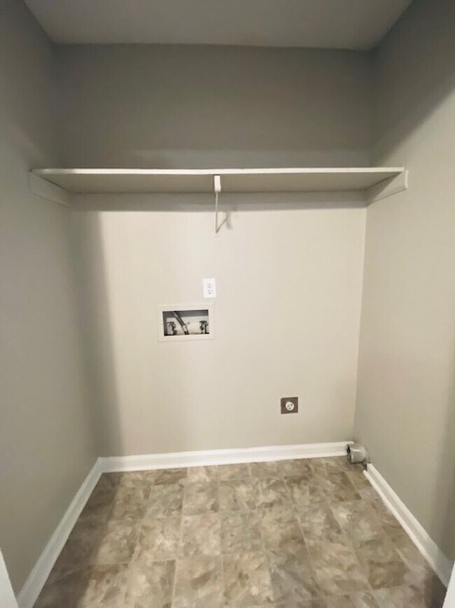  Nice 2Bedroom Condo in Mebane! 1241 S Fifth St Mebane NC 27302