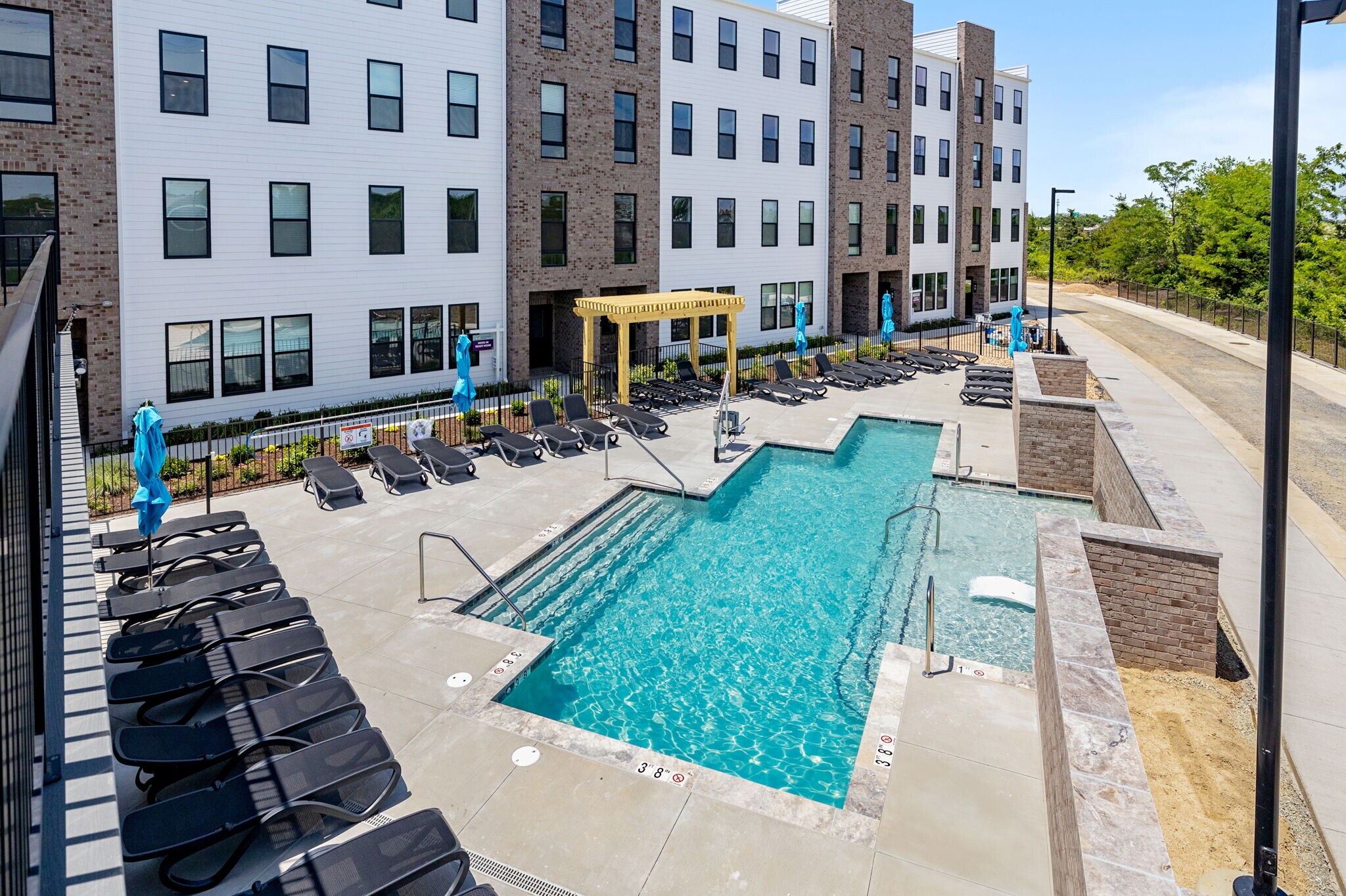 Pool - 3446 Carlton St