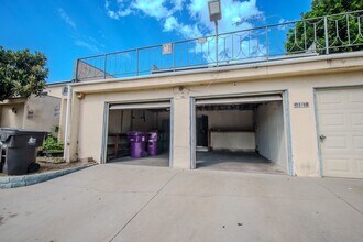 Building Photo - 2617-2619 E 17th St