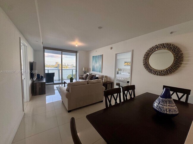 Building Photo - 488 NE 18th St