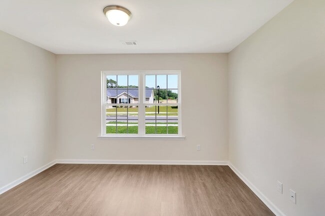 Building Photo - Hartford - Statesboro 3 Bed 2 Bath - Arbor Floor Plan