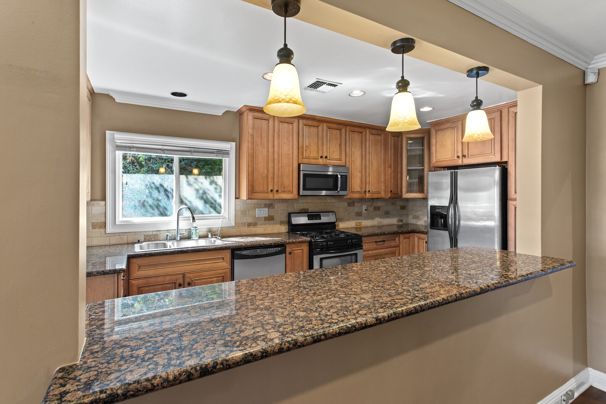 Building Photo - 11953 Collins St