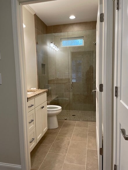 Building Photo - 861 Hickory Dr SW