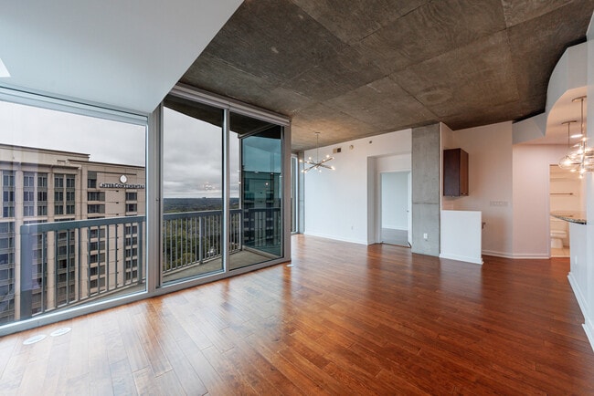 Building Photo - 3324 Peachtree Rd NE