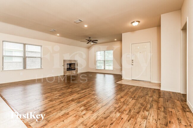 Building Photo - 603 Cardwell Dr