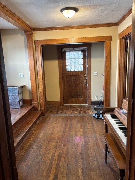 Even the hallways are gigantic - 405 N Salisbury St