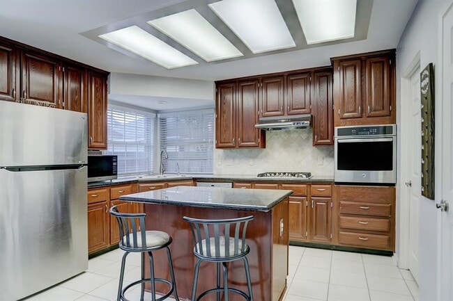 Building Photo - 12503 Merit Way Ct