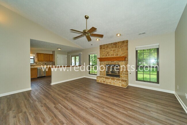 Building Photo - Coming Soon! Cozy Retreat in Indianapolis