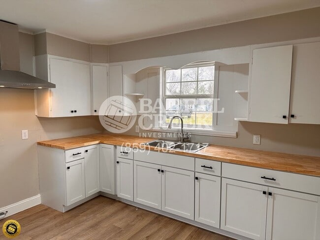 Building Photo - 3-Bed 1-Bath House