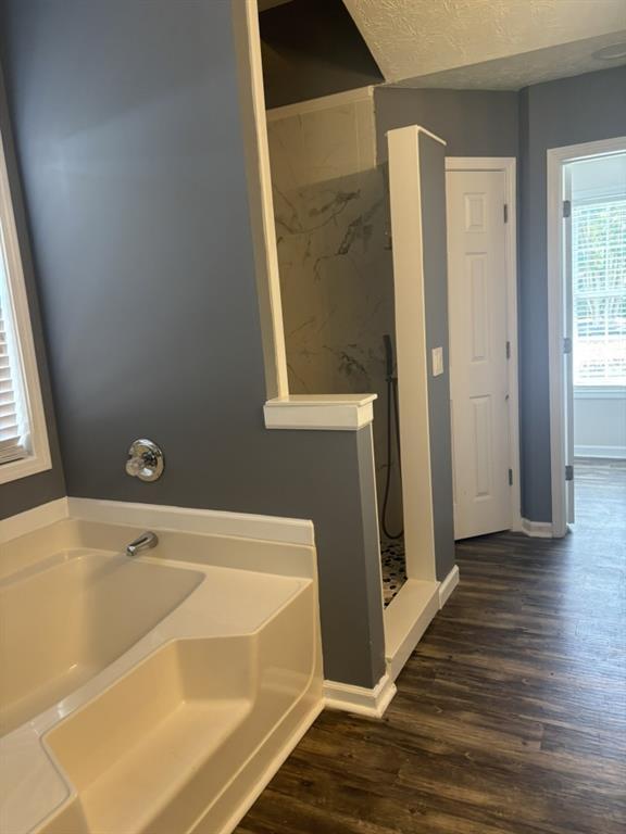 Building Photo - 438 Tannenhill Pl