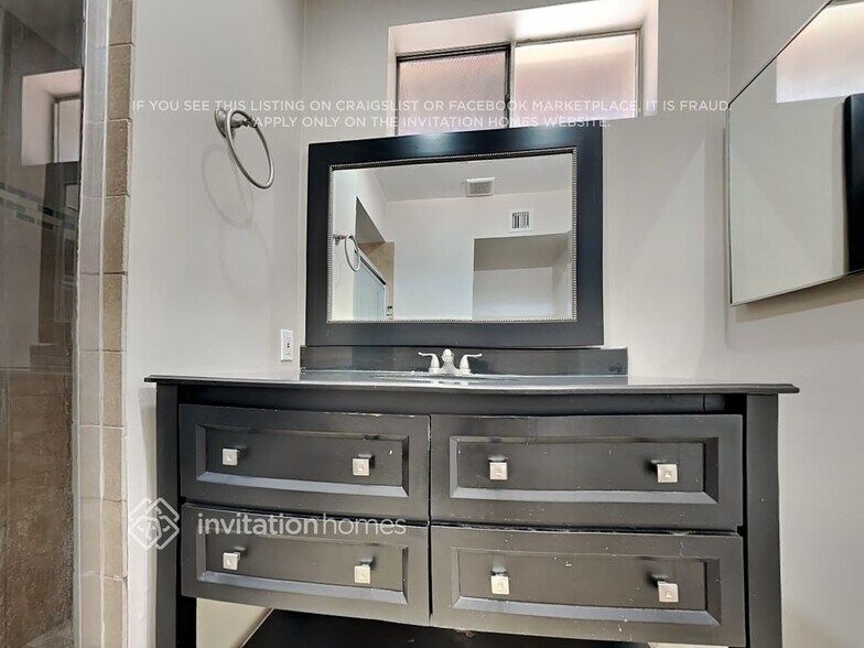 Building Photo - 6730 E Sweetwater Ave