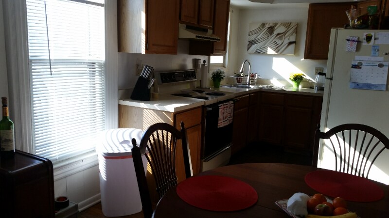 Building Photo - 288 E 1st St