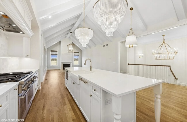 Building Photo - 6206 Flagg Creek Ln