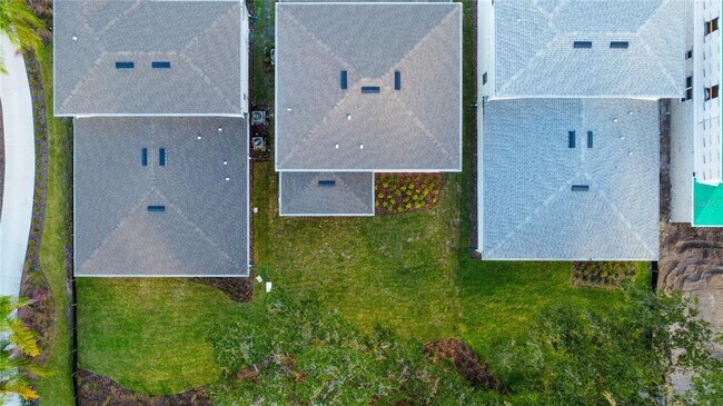 Building Photo - 16446 Lone Oak Cir