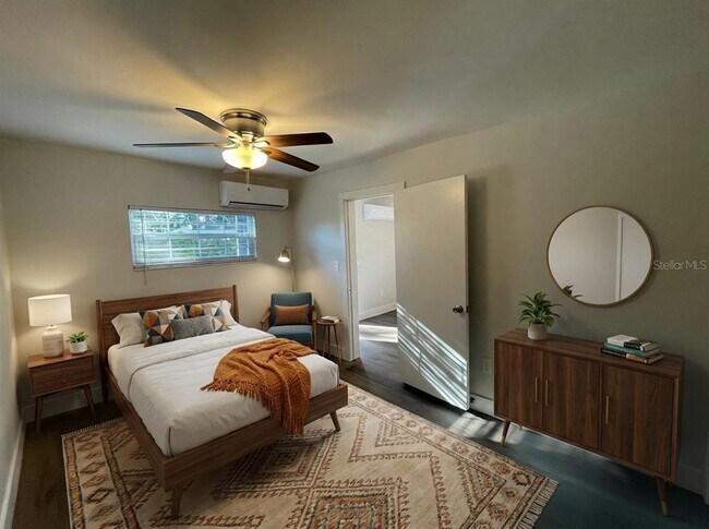 Building Photo - 3734 Burlington Ave N