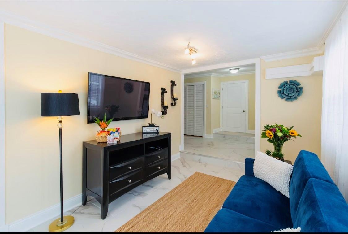 Building Photo - 279 Hach Ln