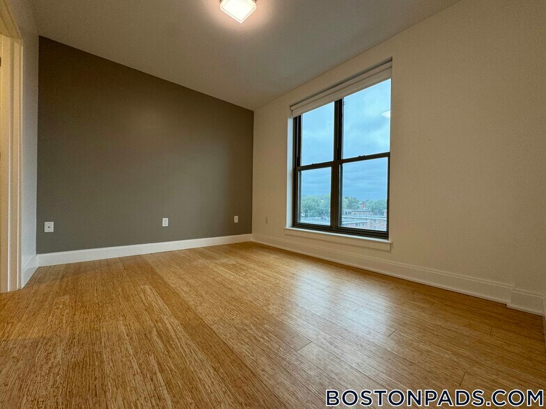 Building Photo - 40 Malvern St