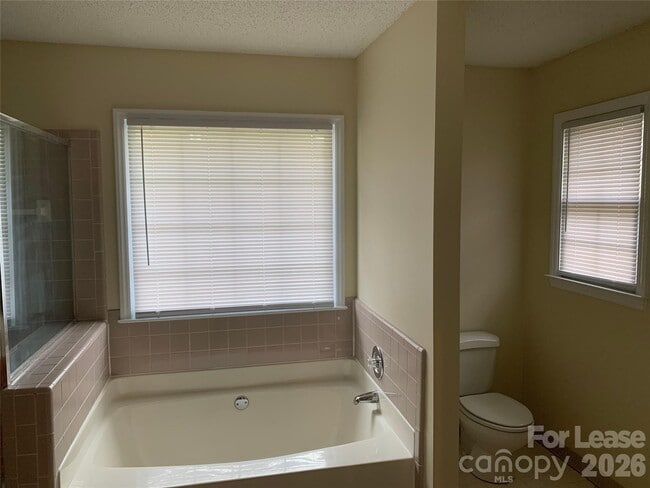 Building Photo - 4319 Wynborough Ln