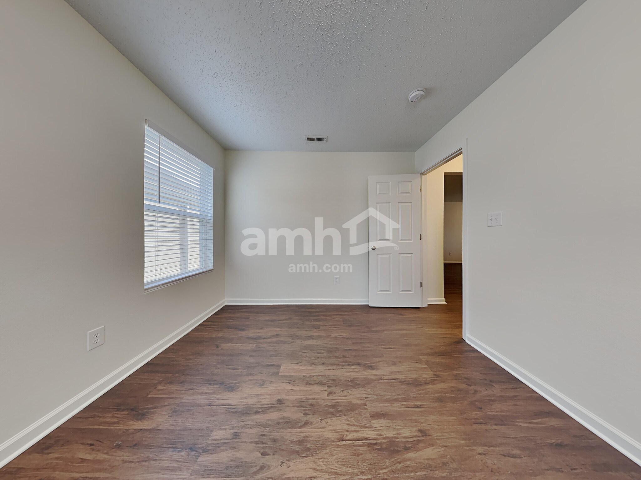 Building Photo - 15511 Sandlands Cir