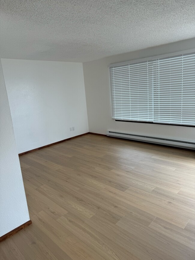 Building Photo - 811 Hayward Ave