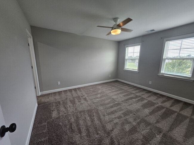 Building Photo - 105 Pinehurst Ln