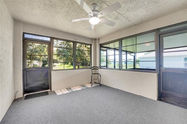 Building Photo - 1332 SW Granville Ave