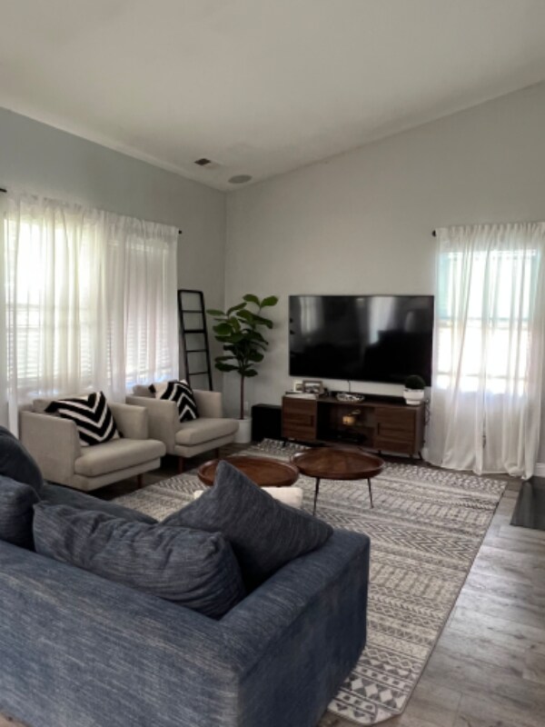 Building Photo - 32365 Clear Water Dr