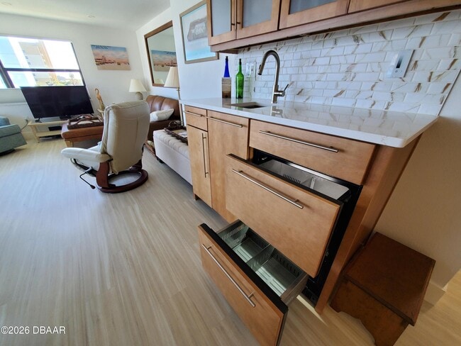 Building Photo - 1571 S Atlantic Ave