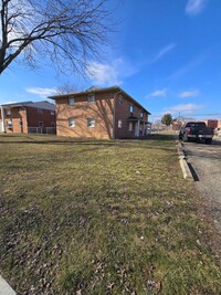 Building Photo - 861 Kingsford Rd