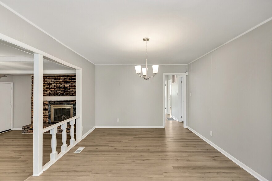 Building Photo - 4318 Balwin Dr SW