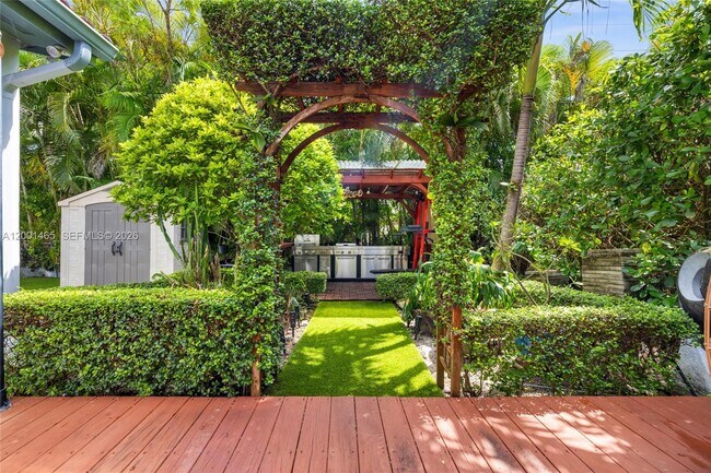 Building Photo - 2121 Red Rd