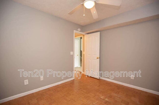 Building Photo - 5015 Hidden Hills Ct