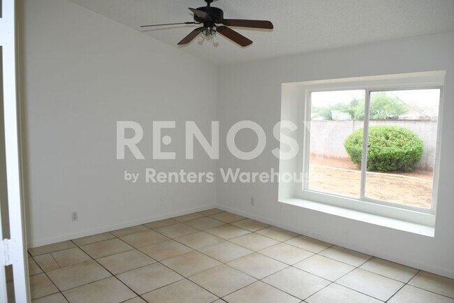 Building Photo - Updated 3 Br 2 Ba 2 Cg Home Near Gilbert Rd and Guadalupe Rd in Gilbert