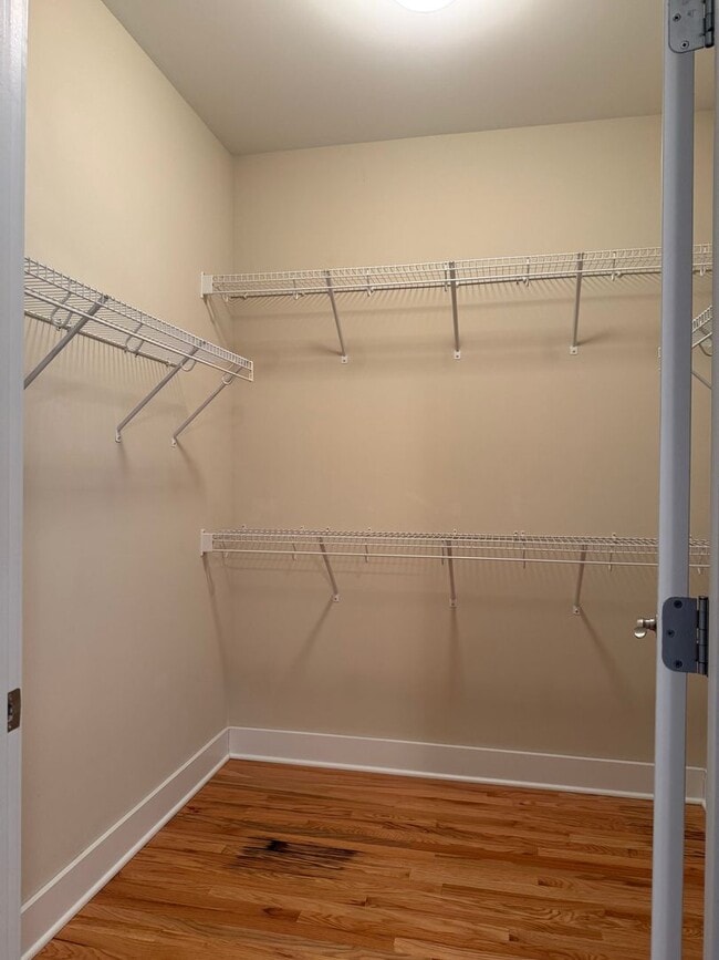 Building Photo - Townhouse walking distance to Black Mountain available now!