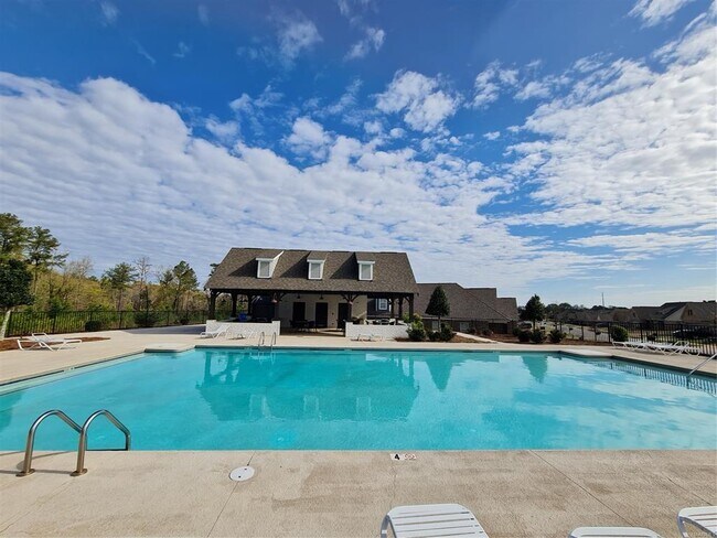 Building Photo - 919 Wheat Ridge Dr