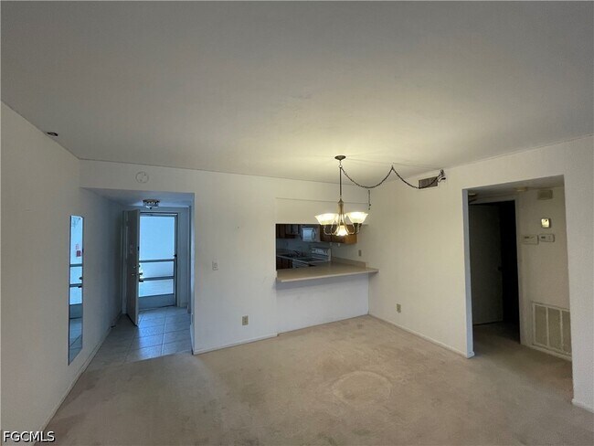 Building Photo - 1615 SE 46th Ln