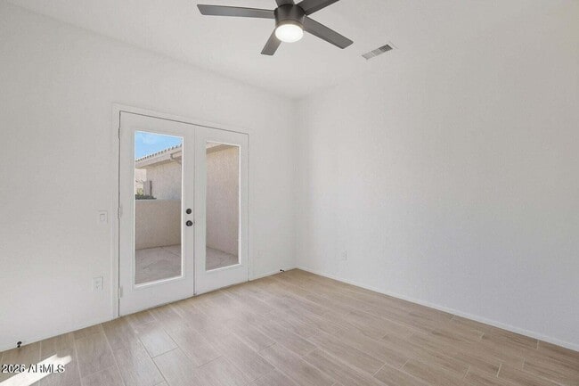 Building Photo - 22408 N Las Vegas Dr
