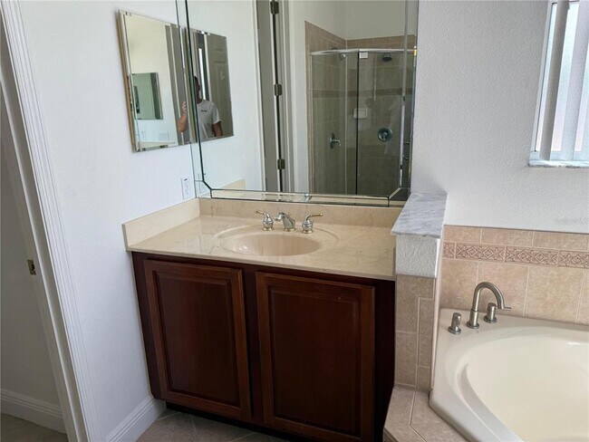 Building Photo - 3811 Eagle Isle Cir