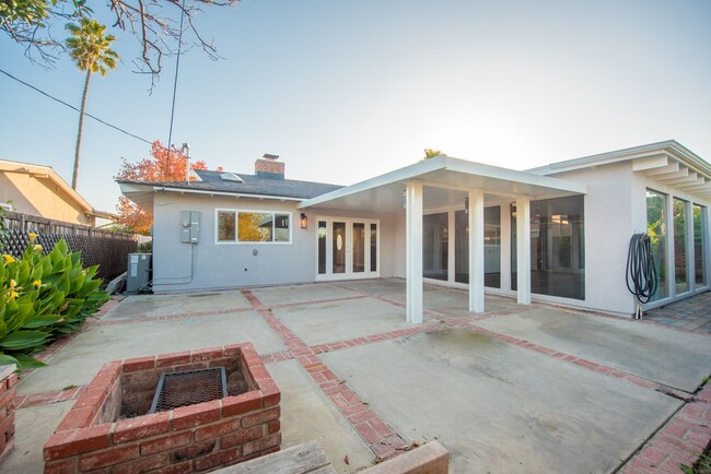 Building Photo - Mesa Verde