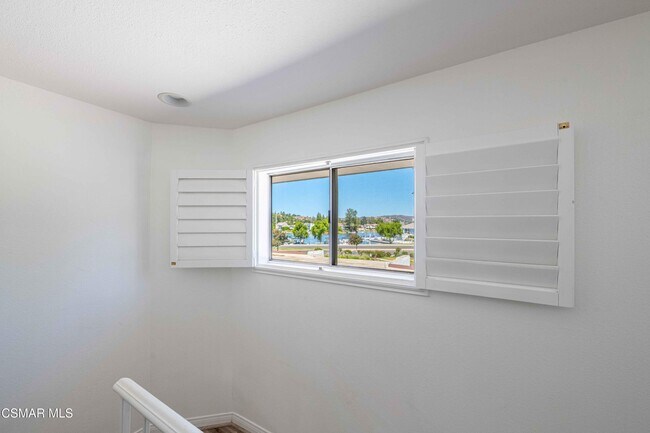 Building Photo - 3623 Summershore Ln