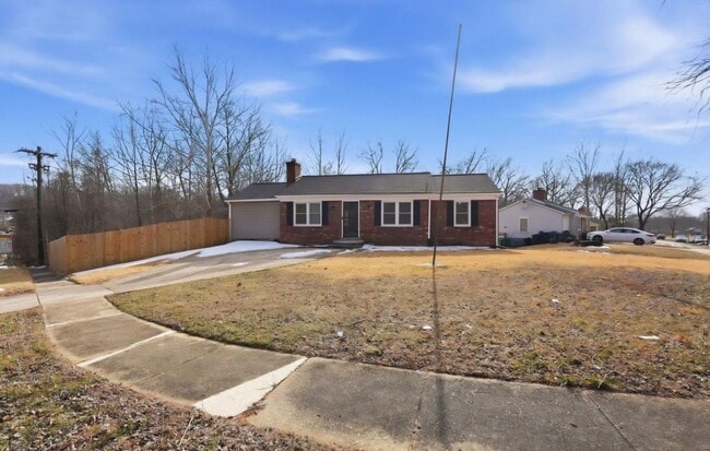 Building Photo - 13001 Windbrook Dr