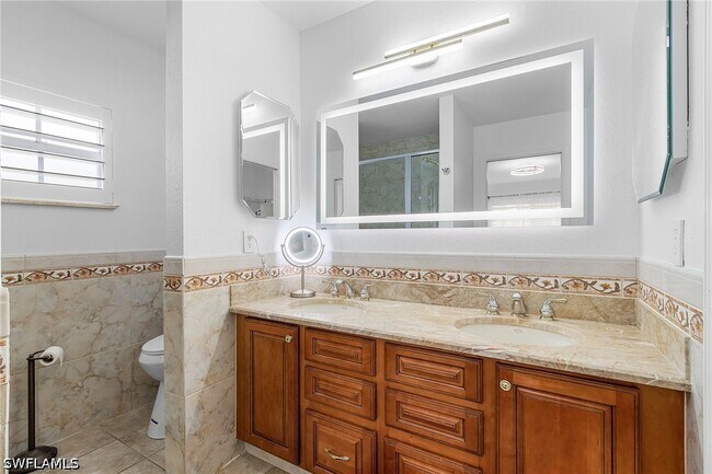 Building Photo - 760 Wiggins Lake Dr