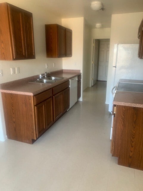 Building Photo - 3424 Sunriver Rd