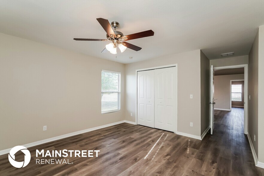 Building Photo - 3421 32nd St SW