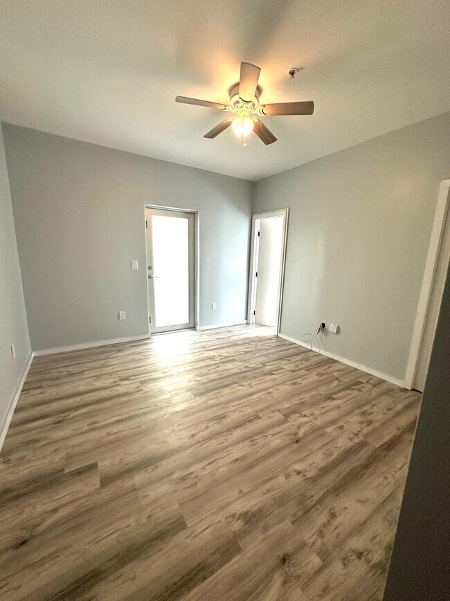 Master Bedroom - 820 15th St