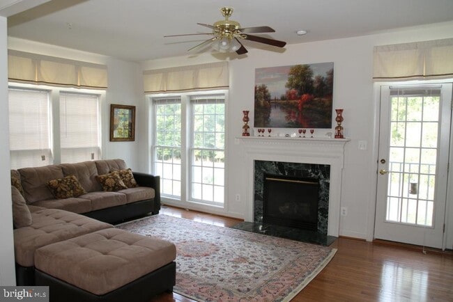 Building Photo - 12423 Falconbridge Dr
