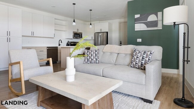 Building Photo - 18111 La Cantera Terrace