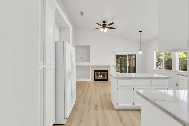 Building Photo - 9332 Caulfield Dr