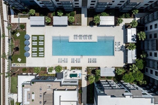 Building Photo - 5127 W Tyson Ave