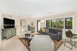 Building Photo - 3464 NE 19th Ave